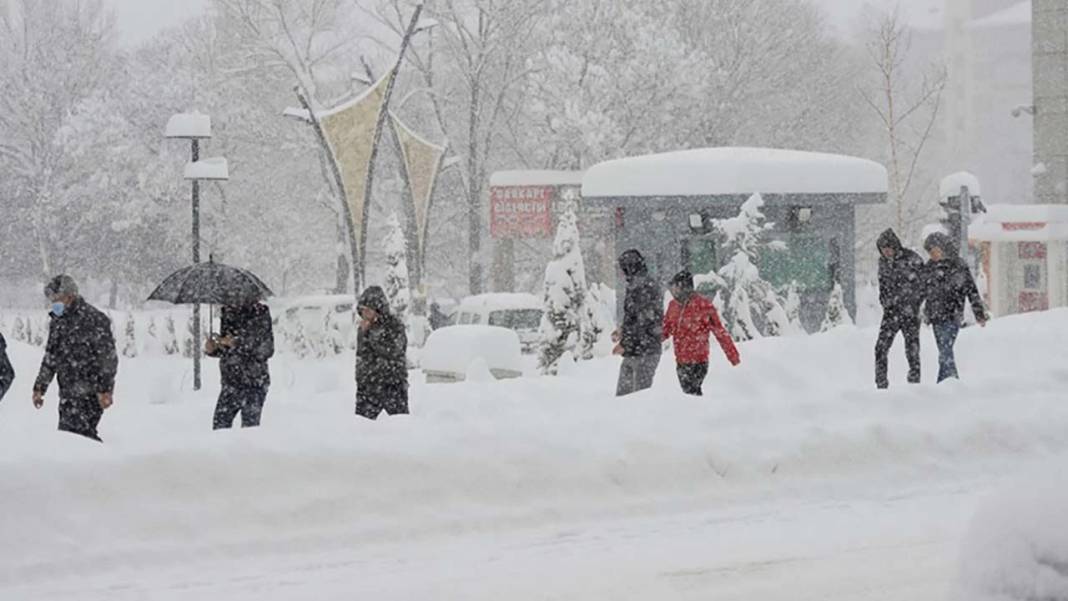 Son dakika valilik kararıyla okullar tatil edildi 3