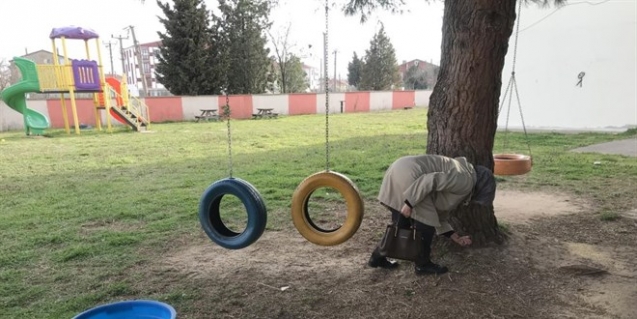 Okul bahçesi 'alemcilerin yuvası oldu' iddiası