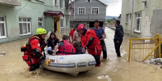 Zonguldak'ta yağmur nedeniyle engelli ve hamile kamu görevlileri izinli sayılacak