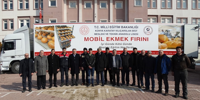 Meslek liselilerin yaptığı 'mobil ekmek fırını' Hatay'a gönderildi