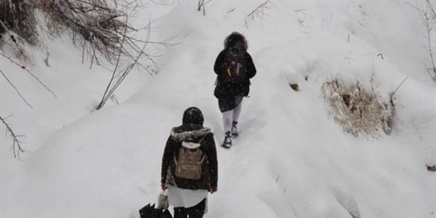 Artvin'de eğitime kar engeli