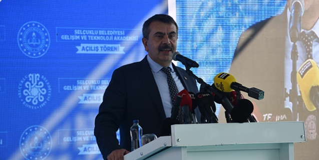 Bakan Tekin: Öğrencilerin sosyal etkinliklerini akademik başarılarına ilave edeceğiz