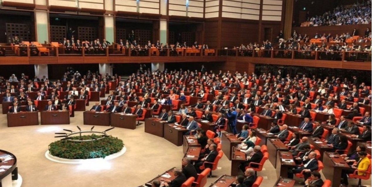 Öğretmenlerin özlük haklarında iyileştirme olacak mı? Meclis’in gündemine taşınan önerge de neler talep ediliyor?