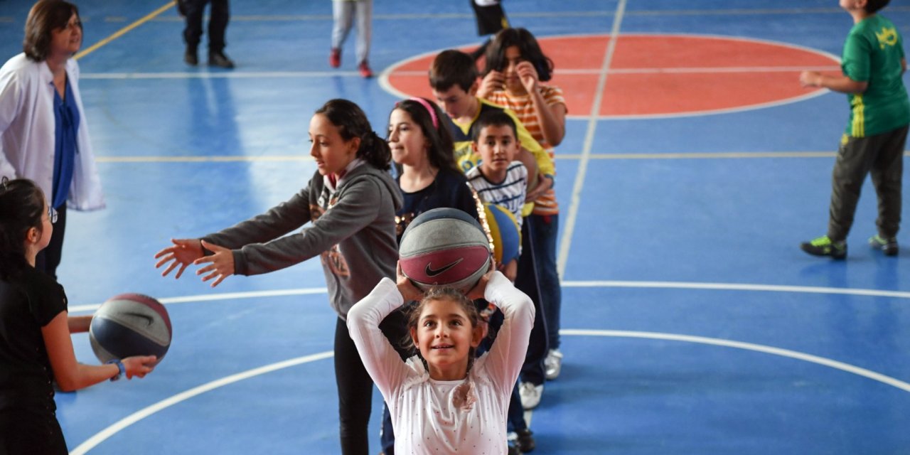 Türkiye'de bir ilk! Spor Ortaokulları öğrenci kabulüne başladı!